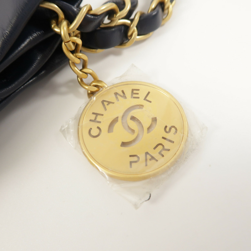 CHANEL 牛皮皮革C22 Small鏈帶肩背袋-14