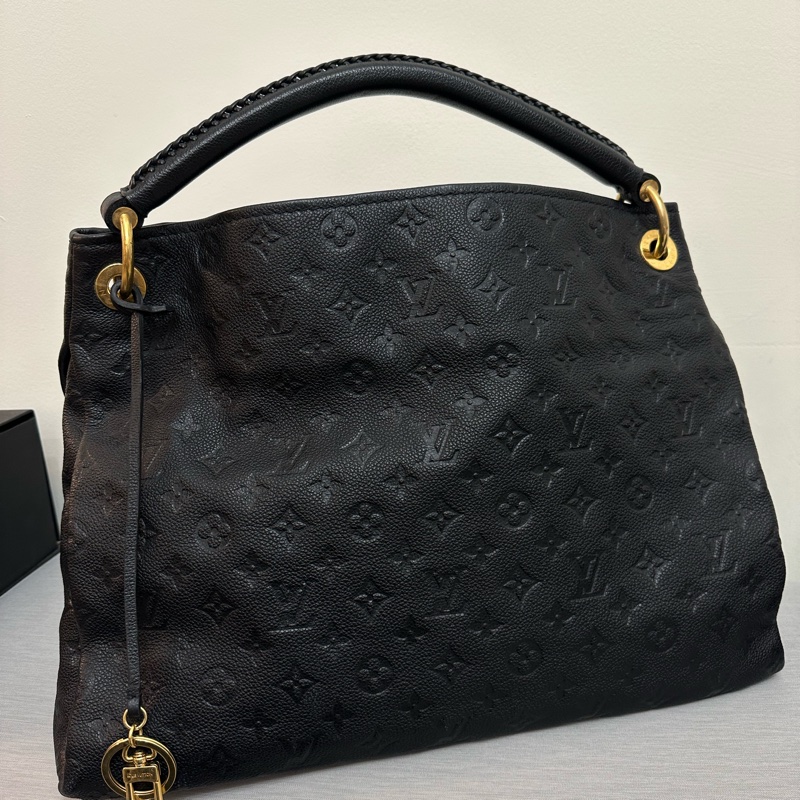 LV Artsy 全皮革手提肩背包-1