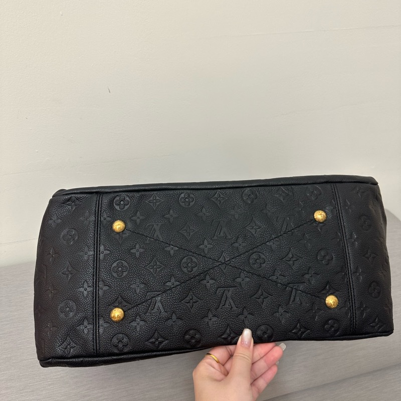 LV Artsy 全皮革手提肩背包-12