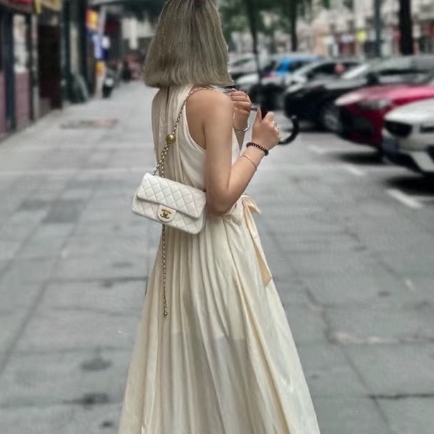 CHANEL香奈兒白色金球miniCF99新小香粉絲的夢中情包-22