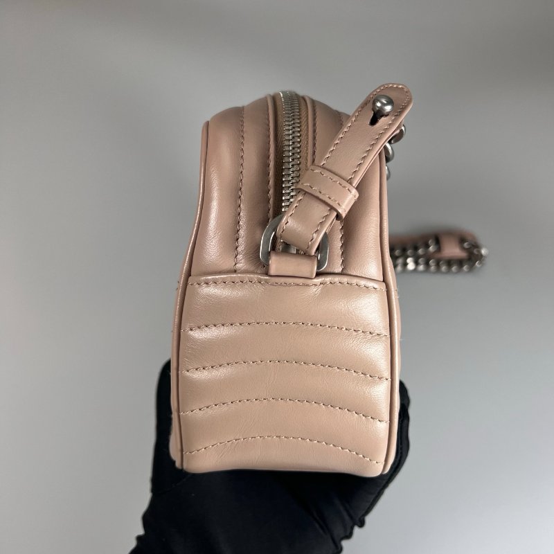 PRADA 1BH083 粉色銀扣相機包-2