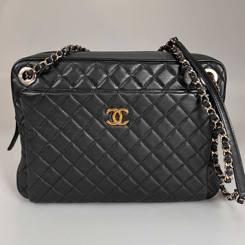 CHANEL 菱格肩背包牛皮黑 保卡款26開-1
