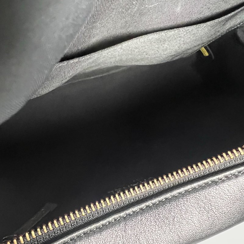 CHANEL 菱格肩背包牛皮黑 保卡款26開-7