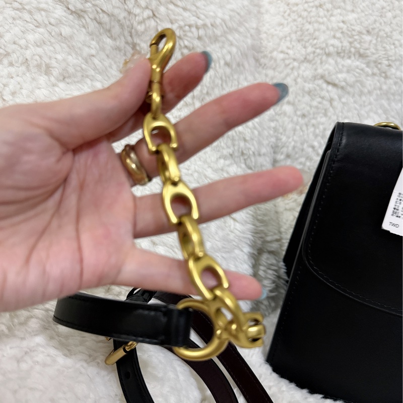 未使用coach Parker手提包（鏈條包）原價21800元-18