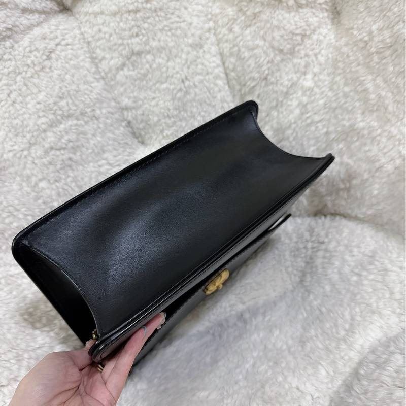 未使用coach Parker手提包（鏈條包）原價21800元-28