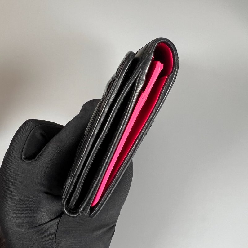 CHANEL 康朋扣式對開長夾 黑  17開-3