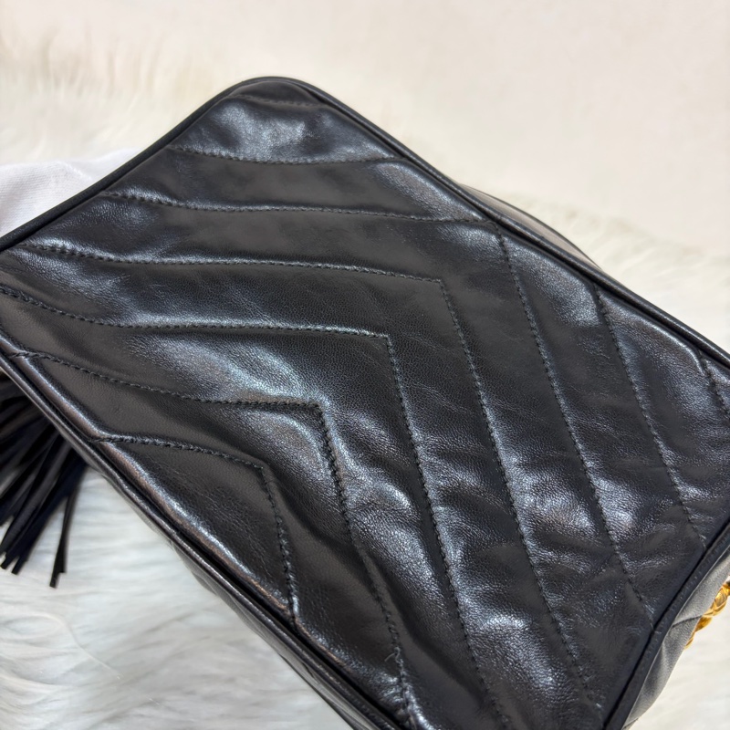 CHANEL 黑羊皮 金球 雕花鍊 流蘇 方包 相機包 斜背包 前口袋 老香 vintage-61