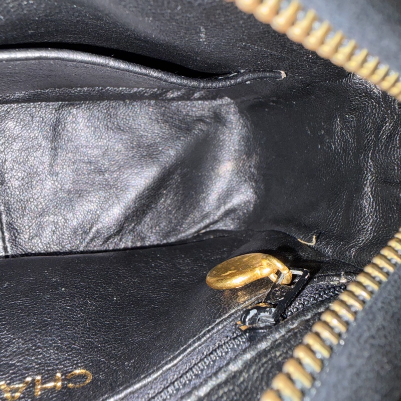 CHANEL 黑羊皮 金球 雕花鍊 流蘇 方包 相機包 斜背包 前口袋 老香 vintage-67