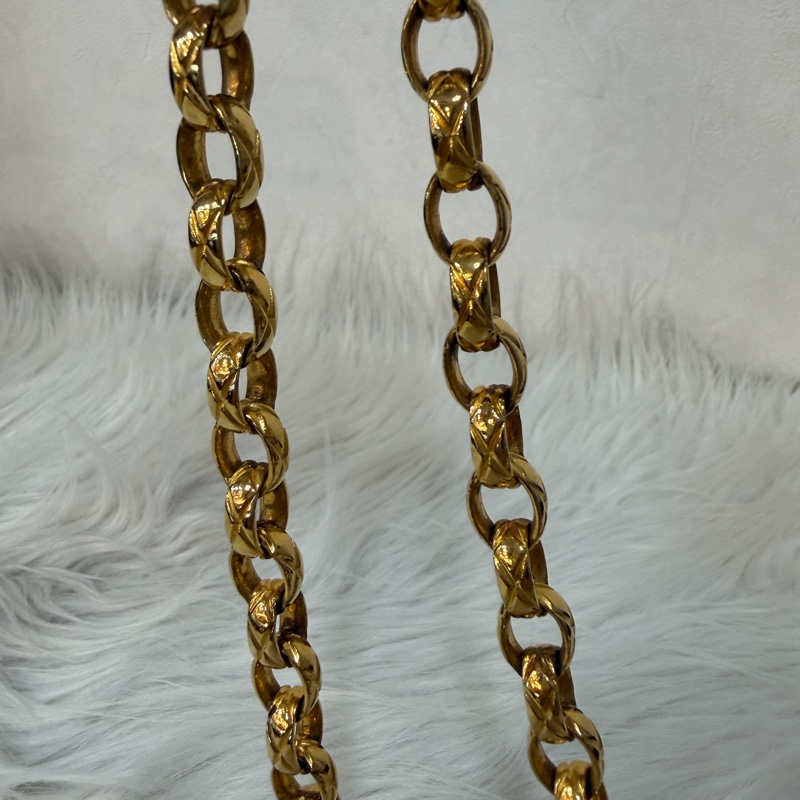 CHANEL 黑羊皮 金球 雕花鍊 流蘇 方包 相機包 斜背包 前口袋 老香 vintage-87