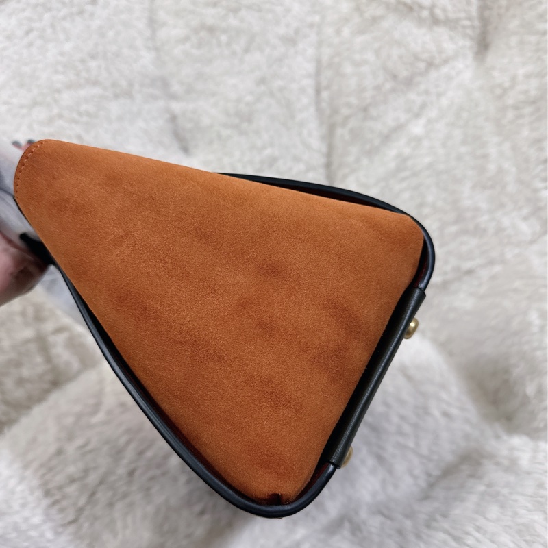 未使用coach troupe 拼接色手提肩背包（原價27800元）-18