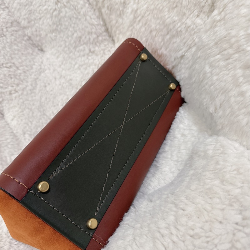 未使用coach troupe 拼接色手提肩背包（原價27800元）-21