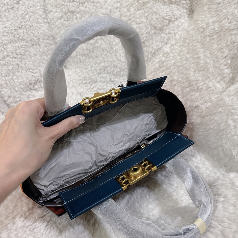 未使用coach troupe 拼接色手提肩背包（原價27800元）-27