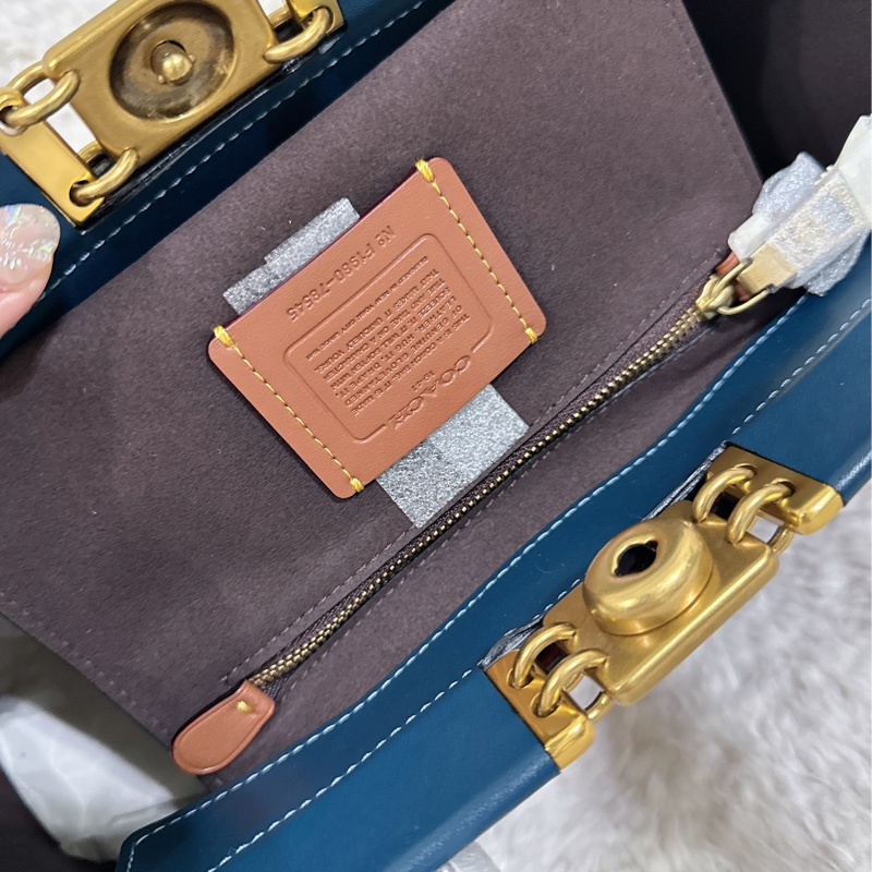 未使用coach troupe 拼接色手提肩背包（原價27800元）-30