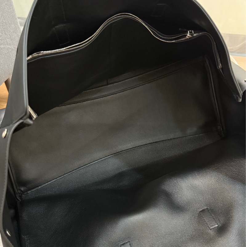 全新BALENCIAGA 黑銀 belair carryall 機場包 大號 台灣專櫃購入25萬-3