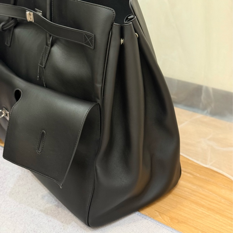 全新BALENCIAGA 黑銀 belair carryall 機場包 大號 台灣專櫃購入25萬-13
