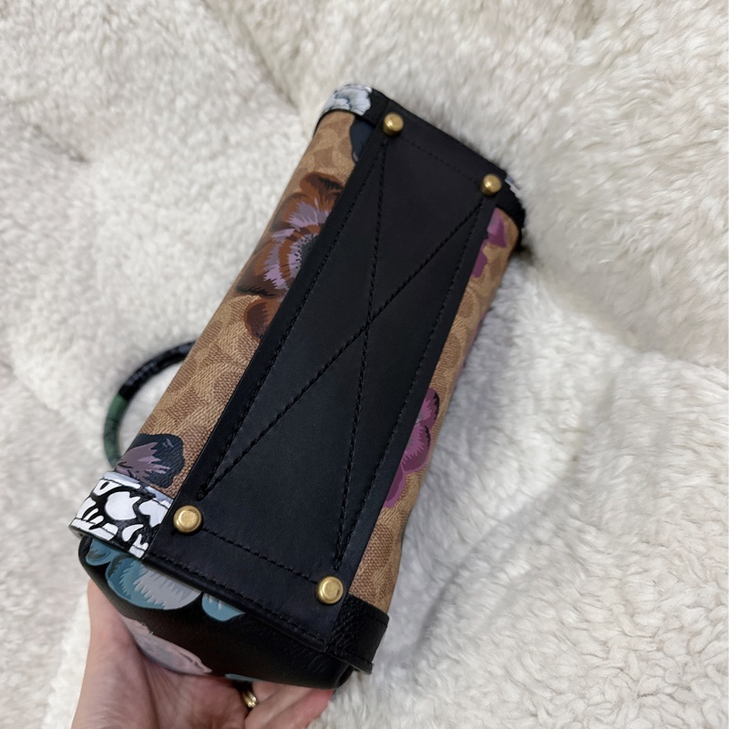 未使用coach troupe手提肩背包-22