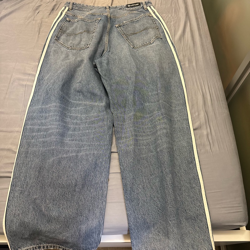 近全新 巴黎世家 adidas 23SS 秀款 LARGE BAGGY 牛仔褲 S碼 藍-6