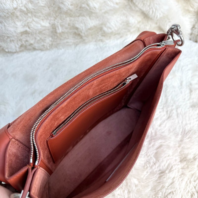 CELINE Blade 深紅色 牛皮 中號 皮革細肩帶-6