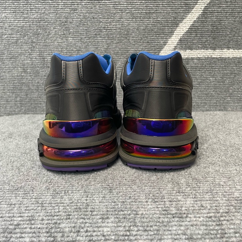 LV黑色皮面鐳射老花網面運動鞋40.5碼-2