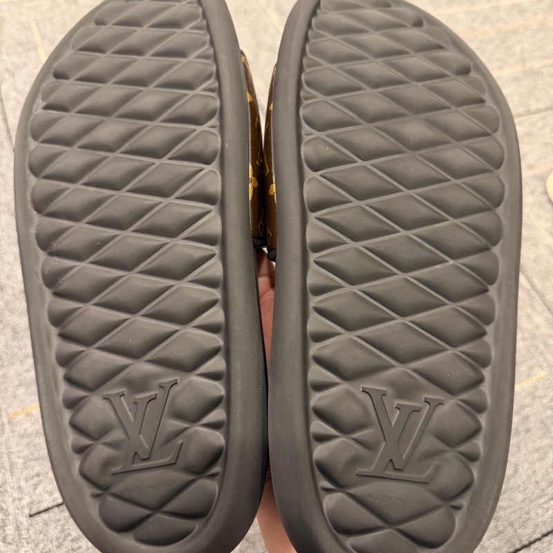 LOUIS VUITTON Waterfront 棕色老花拖鞋-2