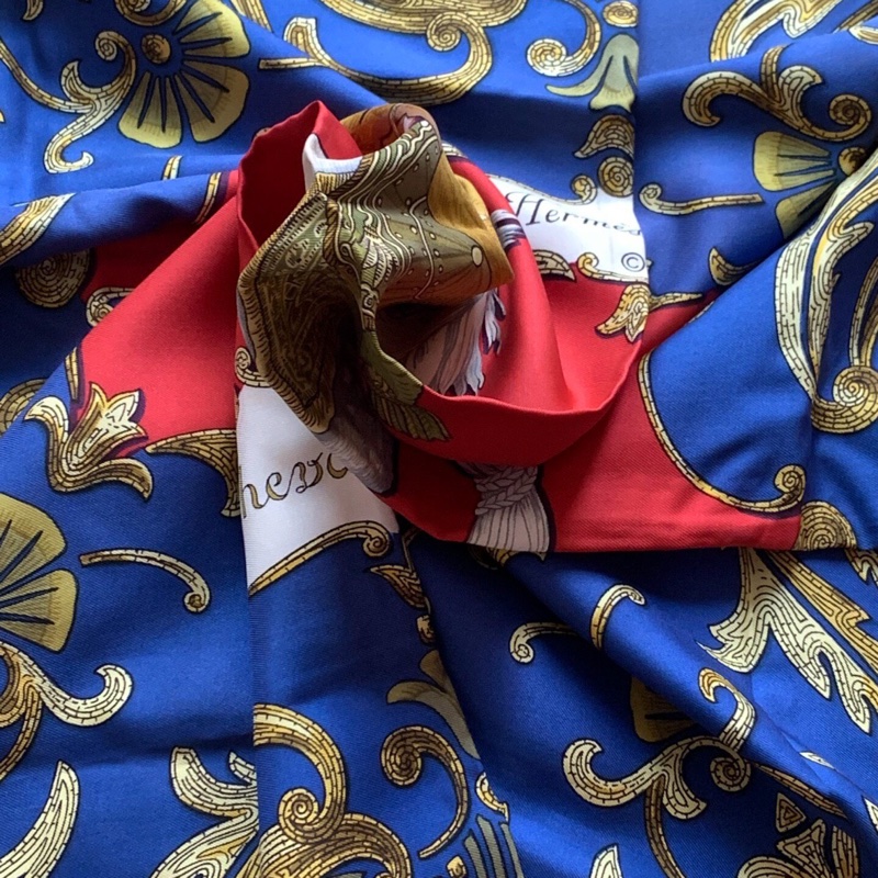 【全網最低價✨適合送禮】愛馬仕中古HERMES絲巾 Cheval Turc土耳其馬-3