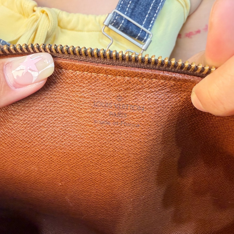 LV經典老花圓筒包-3