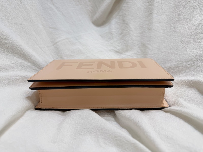 FENDI ROMA 經典鏈條包-1