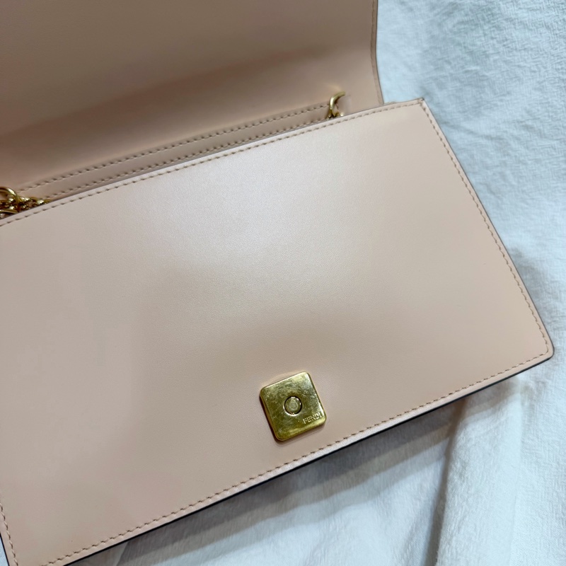 FENDI ROMA 經典鏈條包-6