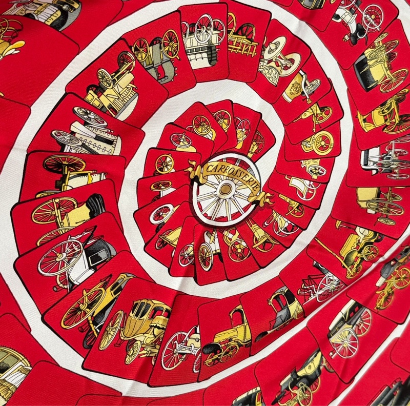 【氣質滿滿✨紅色顯白❤️全網獨有❗️】Hermes 愛馬仕 中古Vintage絲巾 旋轉馬車圖案-5