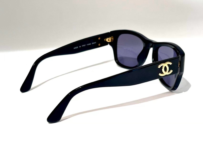 【G-Dragon同款🫦全網最低價✨】Chanel香奈兒 黑金寬腿格菱紋logo中古墨鏡-5
