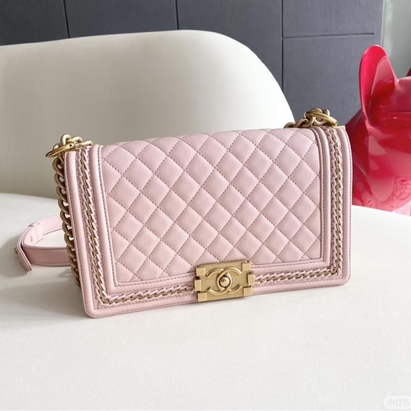 CHANEL香奈兒Leboy25中號櫻花粉限量宮庭編織滾邊款-1