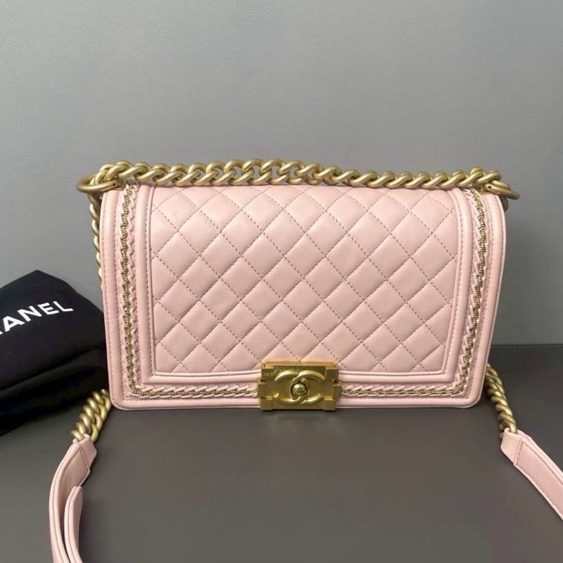 CHANEL香奈兒Leboy25中號櫻花粉限量宮庭編織滾邊款-11