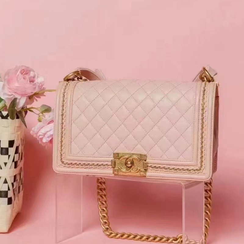 CHANEL香奈兒Leboy25中號櫻花粉限量宮庭編織滾邊款-18