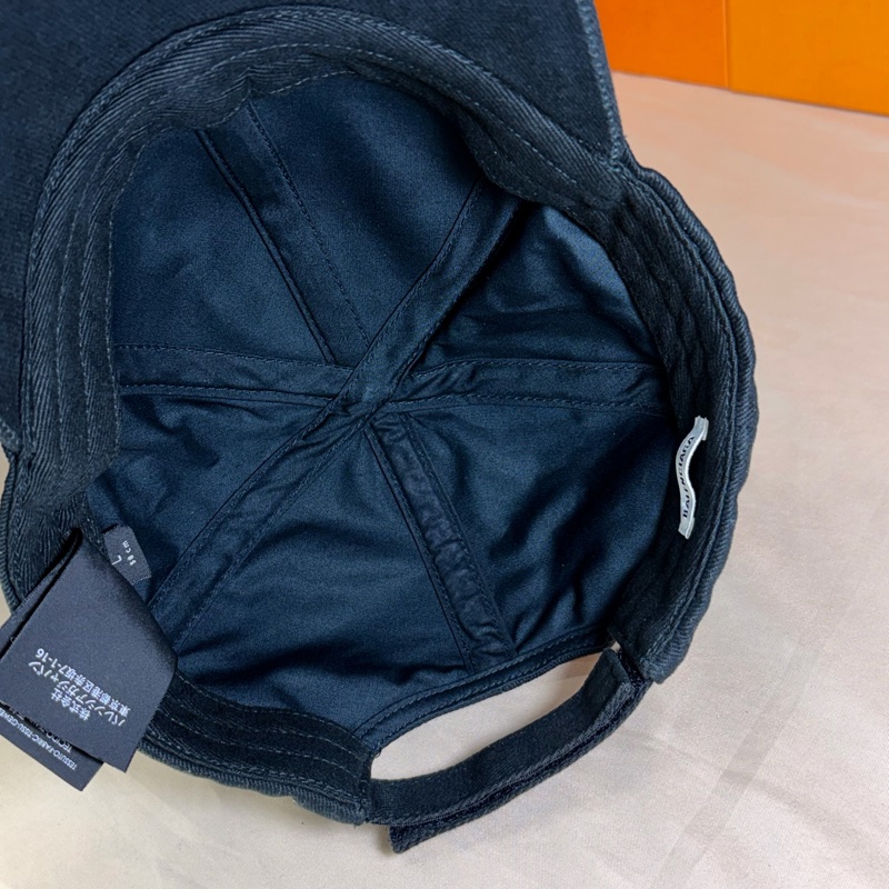 ‼️全台最甜 近新閒置 Balenciaga 巴黎世家 刺繡棒球帽-4