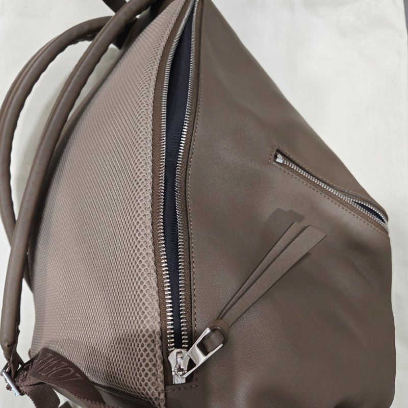 LOEWE 經典小牛皮 Convertible 背包 大象灰 男生後背包-4