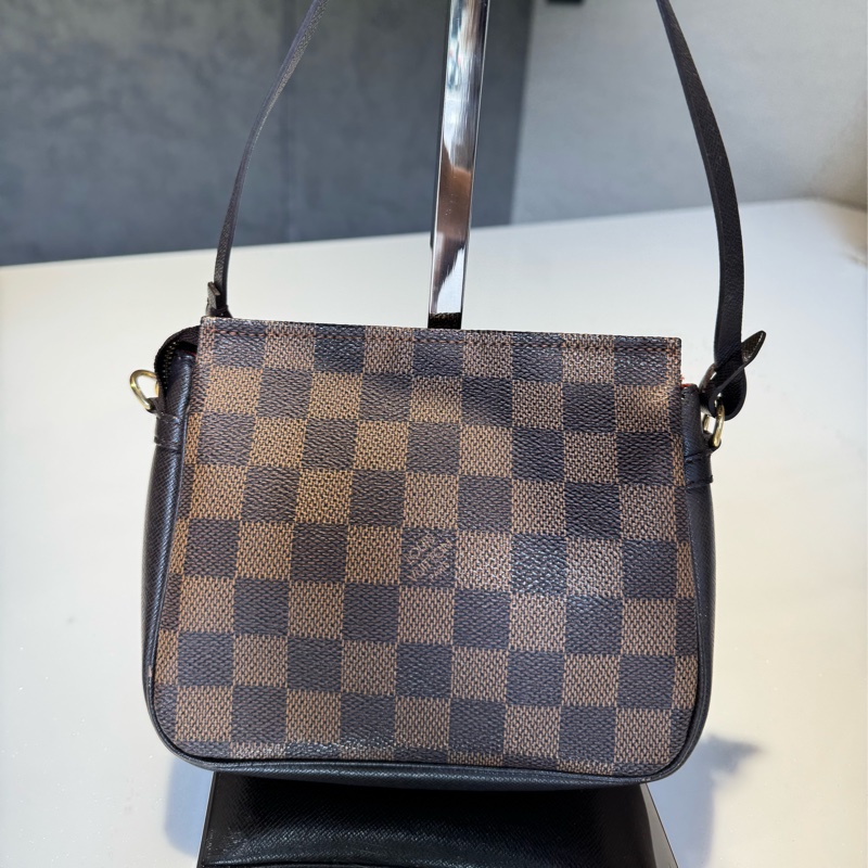 LV 棋盤格小方胖-3