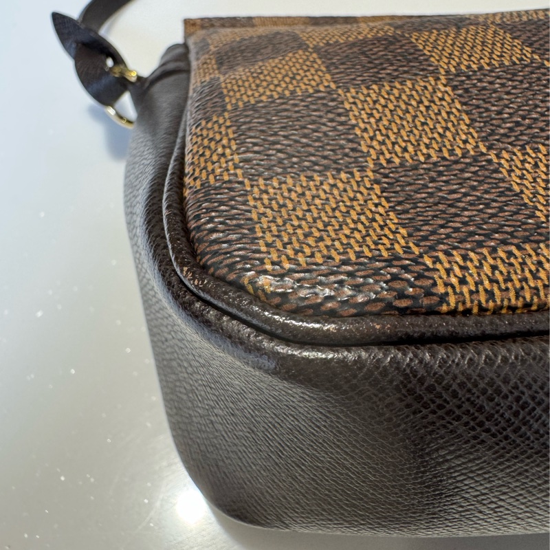 LV 棋盤格小方胖-9