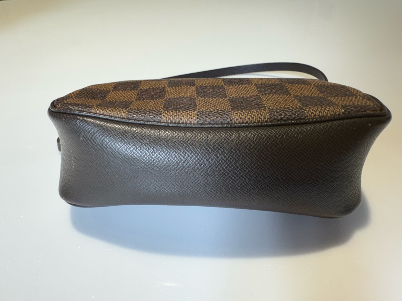 LV 棋盤格小方胖-11