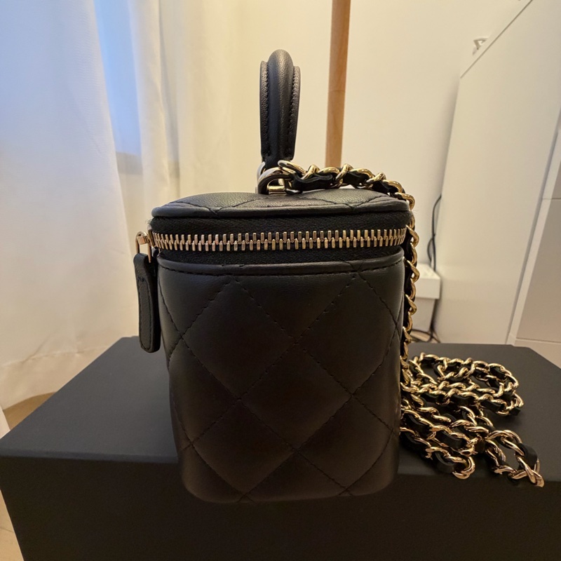 Chanel 黑色羊皮長盒子化妝盒-2