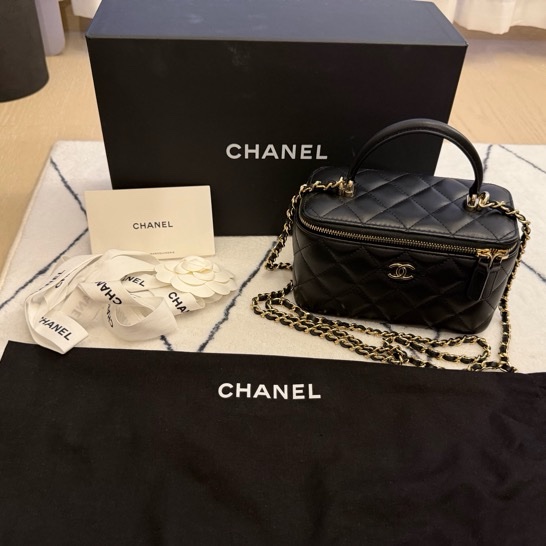 Chanel 黑色羊皮長盒子化妝盒-13