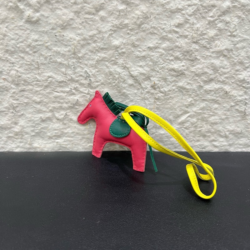 98新Hermes/愛馬仕粉色拼綠色小馬掛件、包掛-2
