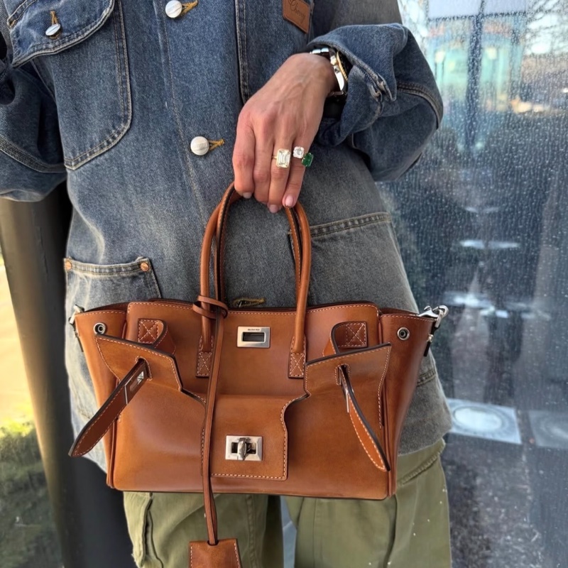 全新Balenciaga 棕褐色Bel Air牛仔仿舊 mini 專櫃十二萬-4