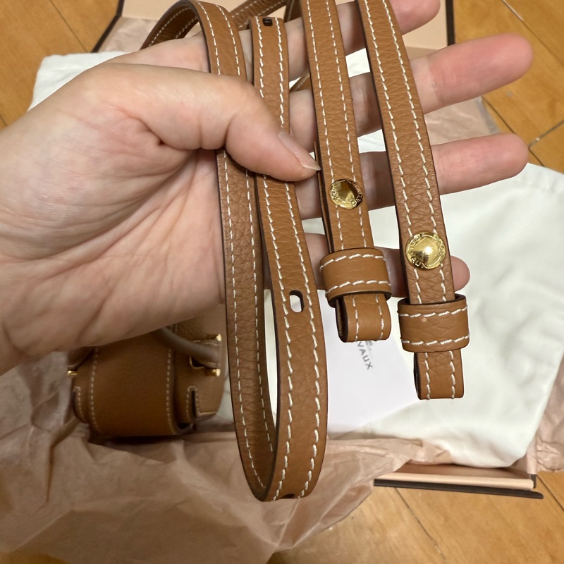 Delvaux Cool box nano-10