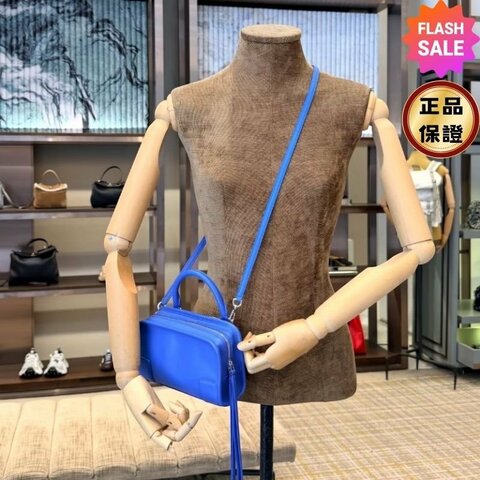 ⏰限時特賣 當季原價10萬2🌺Loewe Mini Amazona 180 柔軟小牛皮手提包 克萊茵藍﻿