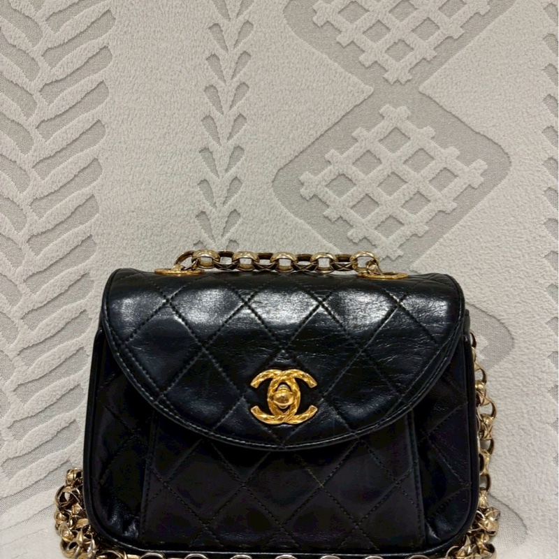 ✨Chanel vintage 雕花雙C扣小元寶 CF-3