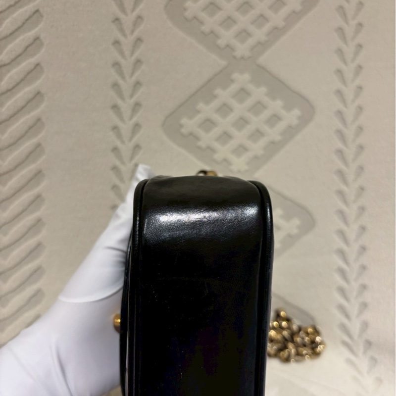 ✨Chanel vintage 雕花雙C扣小元寶 CF-9