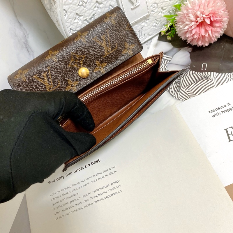 LV M60047老花三折中夾 稀有實用款🏅 實用多卡層附鏈條組可當小包-16