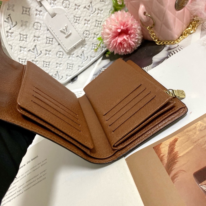 LV M60047老花三折中夾 稀有實用款🏅 實用多卡層附鏈條組可當小包-21