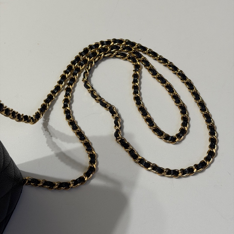 914intheair『台灣全新晶片版大全配』Chanel 香奈兒經典CF黑金荔枝牛皮Woc 發財包-17