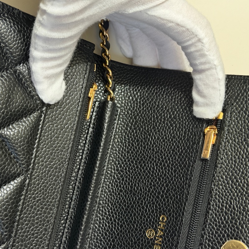 914intheair『台灣全新晶片版大全配』Chanel 香奈兒經典CF黑金荔枝牛皮Woc 發財包-19